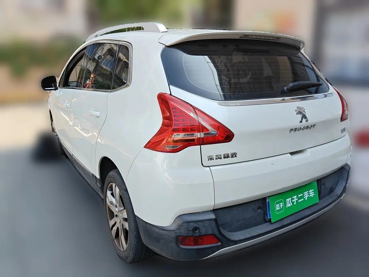 Peugeot 3008 2015 2.0L Automatic Classic Edition — миниатюра 4