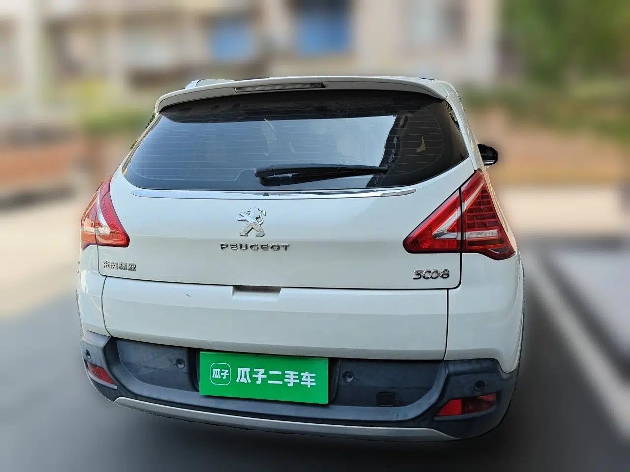 Peugeot 3008 2015 2.0L Automatic Classic Edition — миниатюра 5