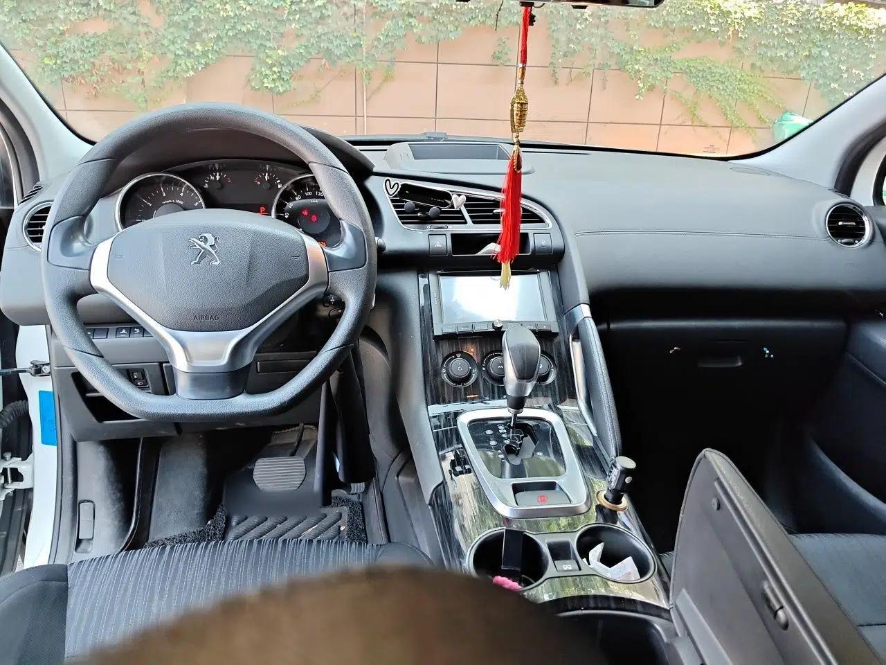 Peugeot 3008 2015 2.0L Automatic Classic Edition — миниатюра 9