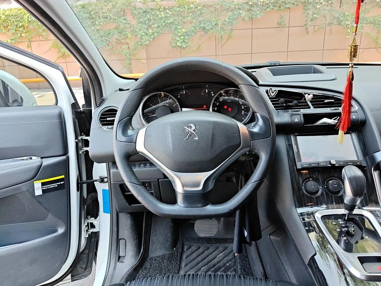 Peugeot 3008 2015 2.0L Automatic Classic Edition — миниатюра 10