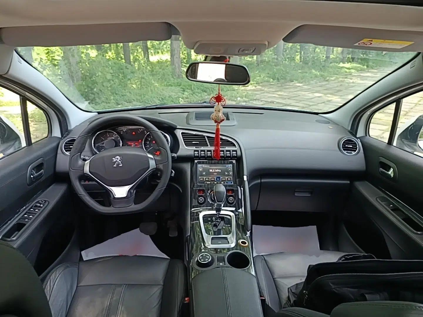 Peugeot 3008 2015 1.6THP Automatic Prestige Edition — миниатюра 12