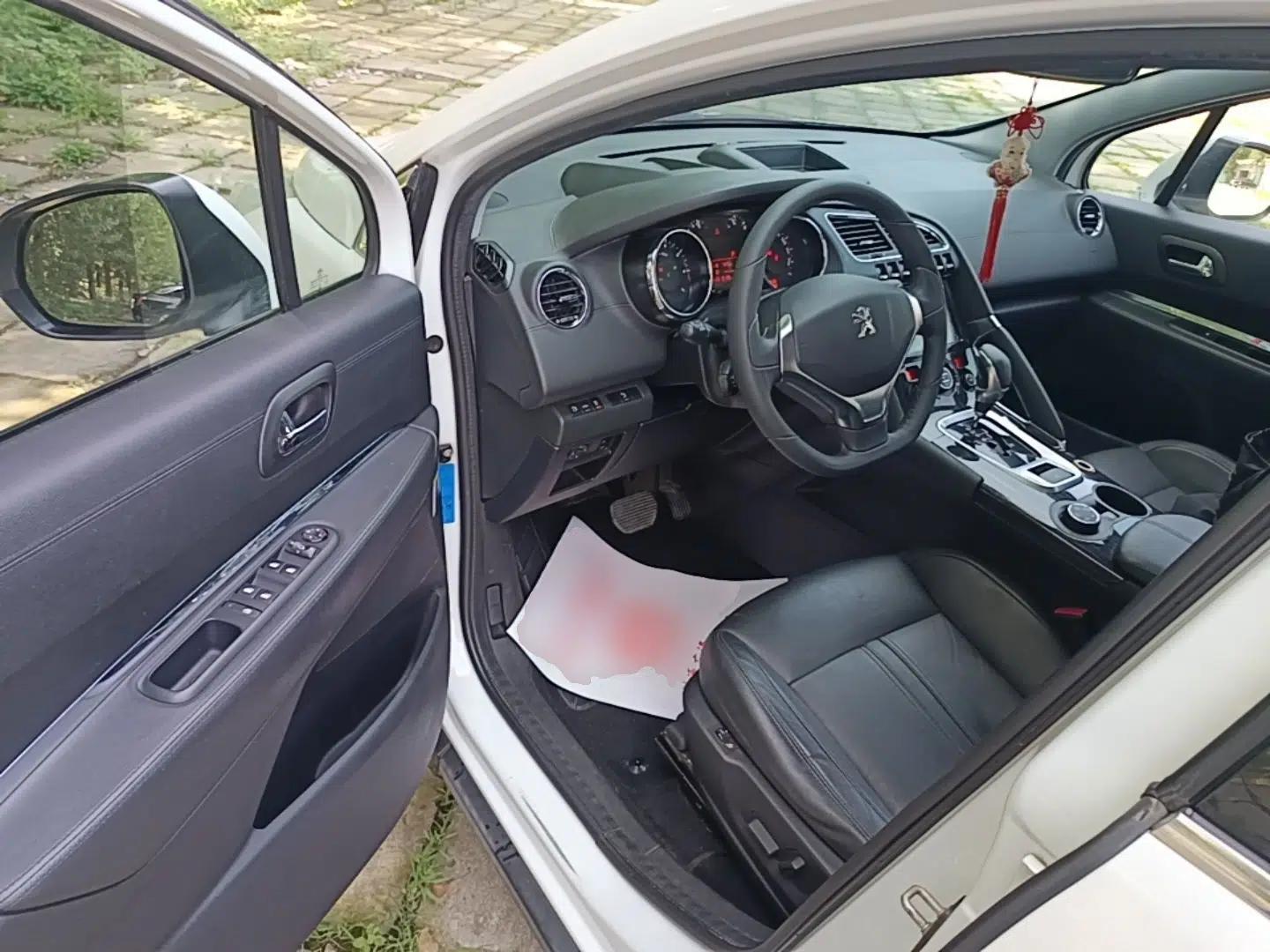 Peugeot 3008 2015 1.6THP Automatic Prestige Edition — миниатюра 18