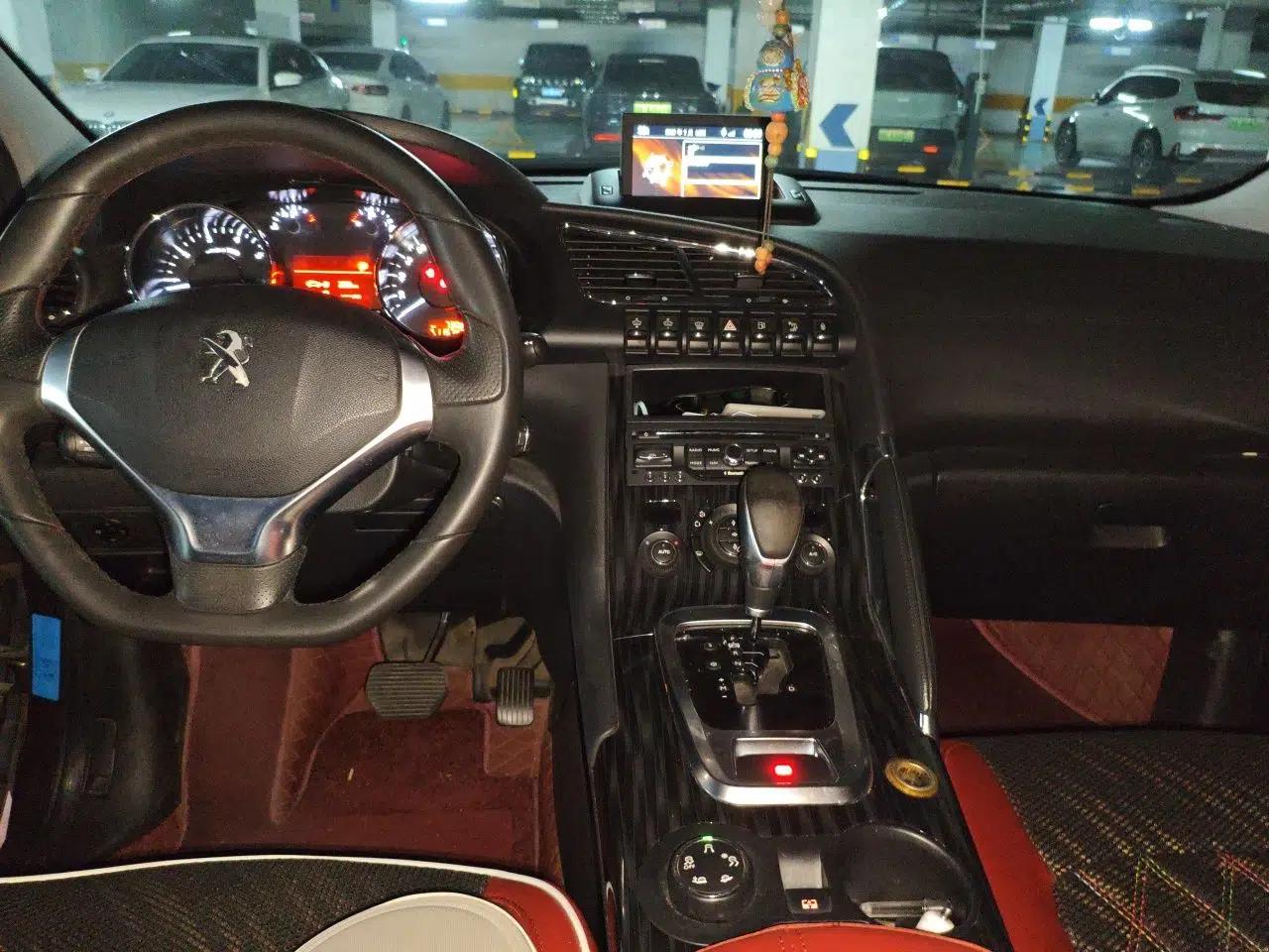 Peugeot 3008 2013 1.6THP Roland Garros Edition — миниатюра 9