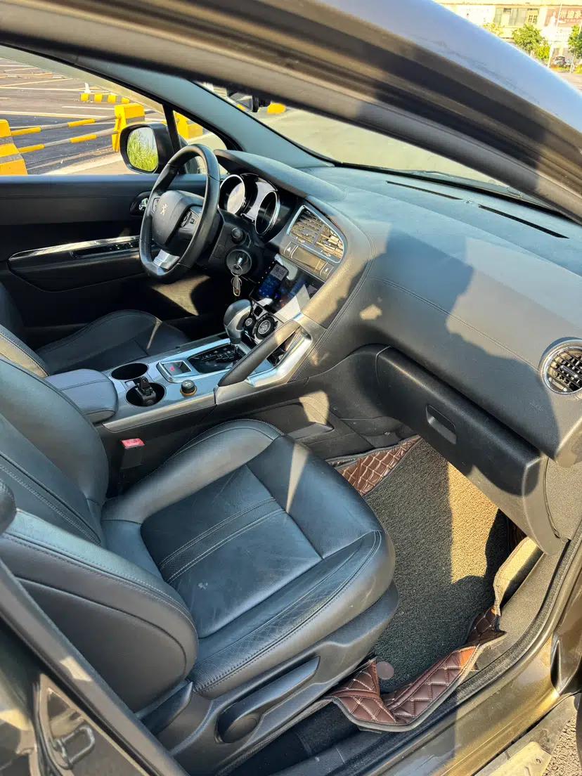 Peugeot 3008 2016 2.0L Automatic Trend Edition — миниатюра 29