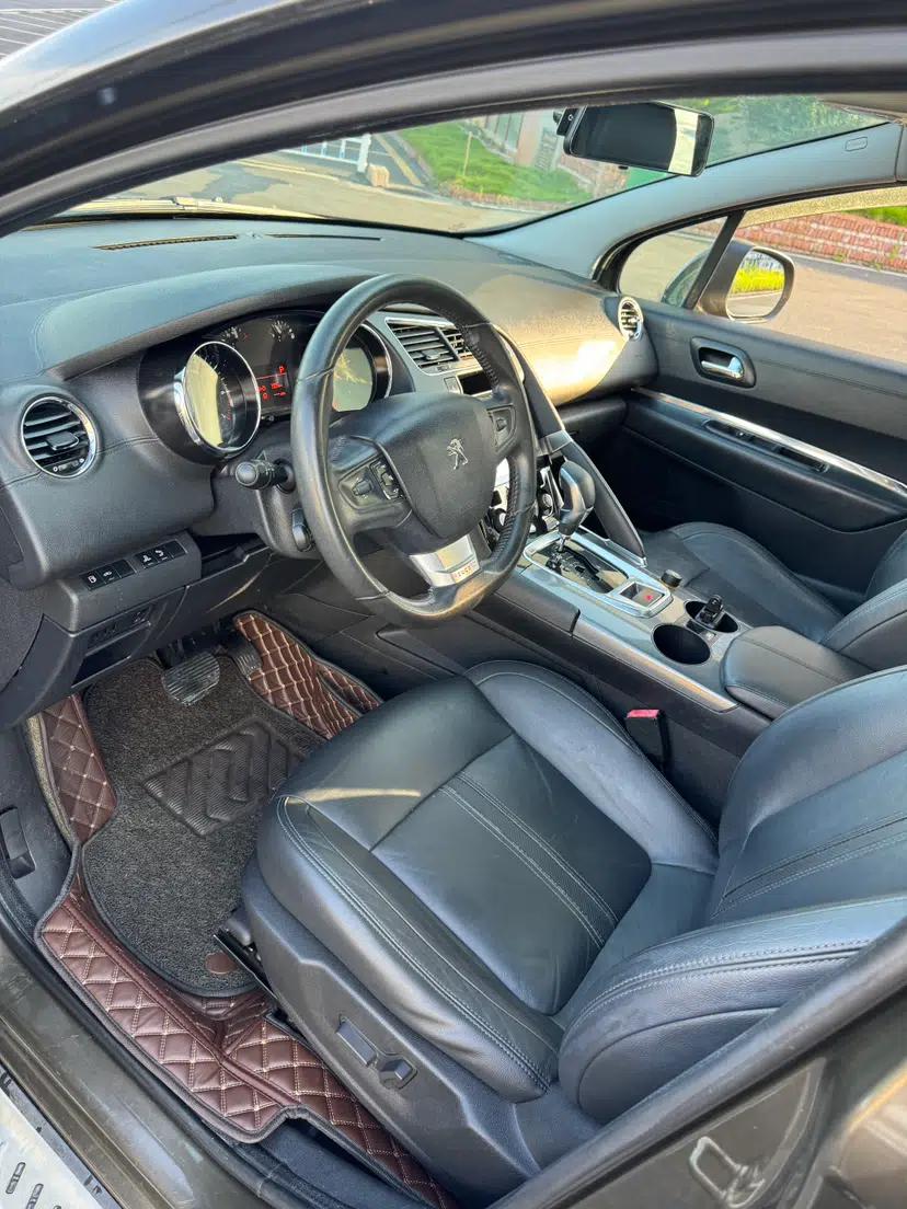 Peugeot 3008 2016 2.0L Automatic Trend Edition — миниатюра 31