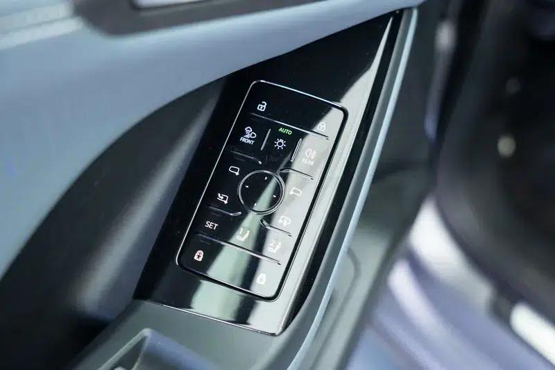 Audi Q6L e-tron 2026 First Edition — миниатюра 25