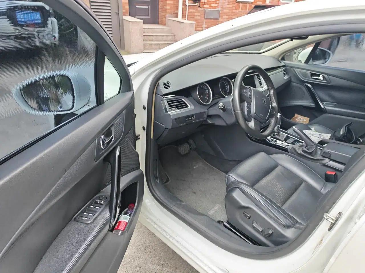 Peugeot 508 2012 2.0L Automatic Smart Enjoyment Version — миниатюра 16