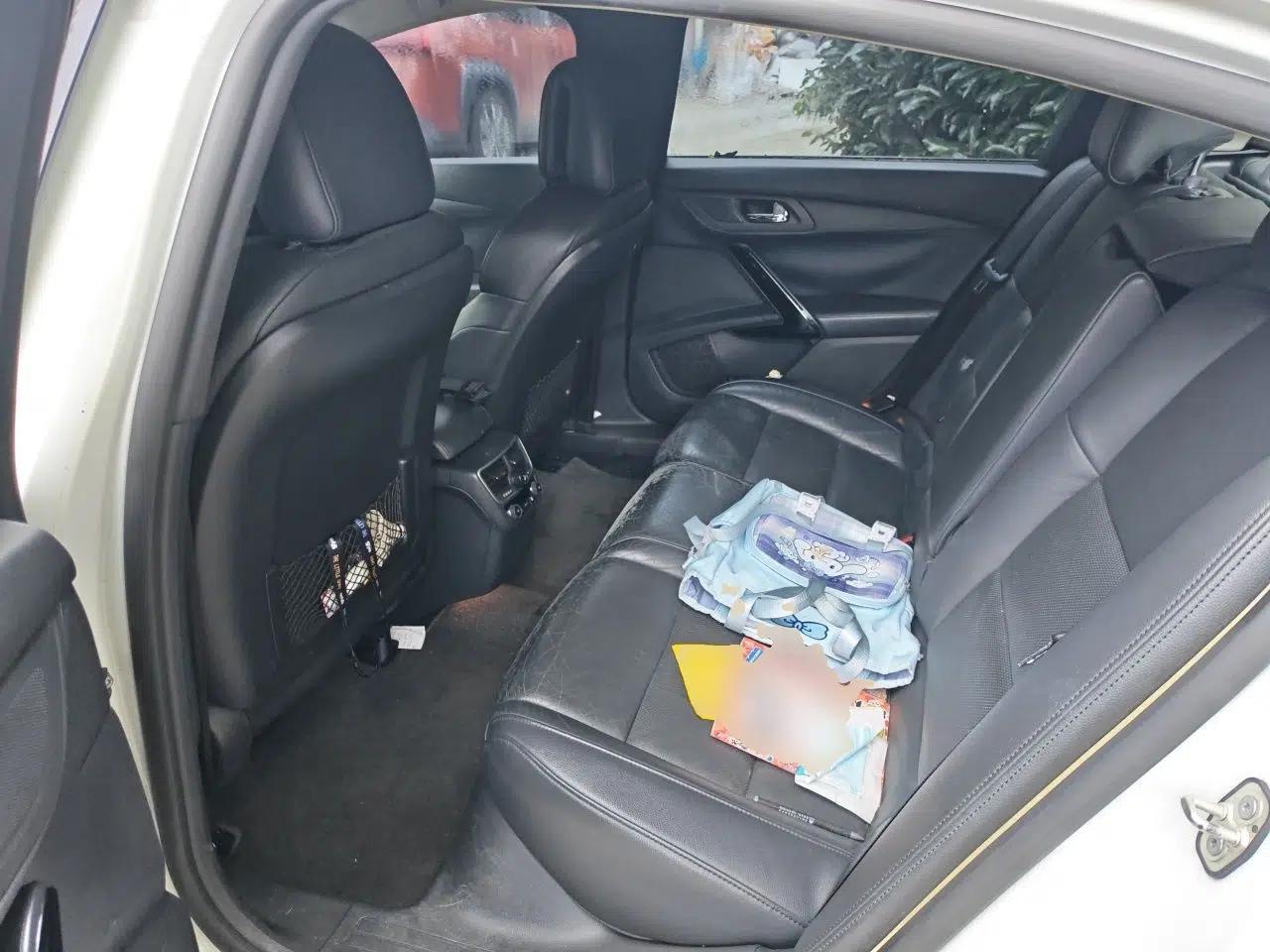 Peugeot 508 2012 2.0L Automatic Smart Enjoyment Version — миниатюра 17