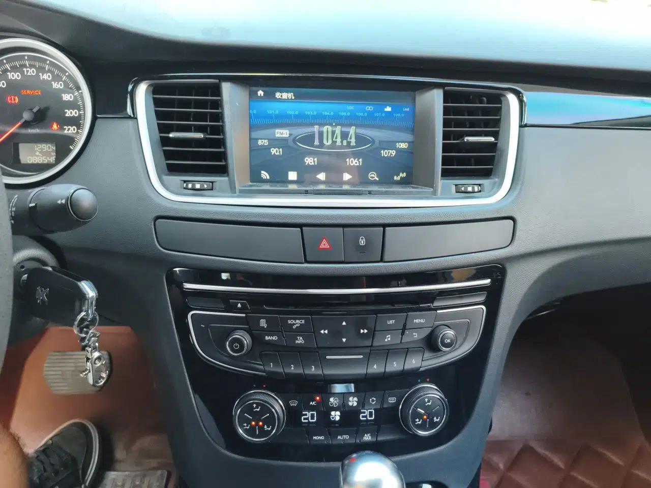 Peugeot 508 2013 2.0L 2nd Anniversary Edition with Automatic Sunroof – Classic Version — миниатюра 13