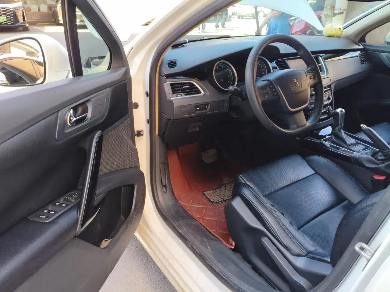 Peugeot 508 2013 2.0L 2nd Anniversary Edition with Automatic Sunroof – Classic Version — миниатюра 16