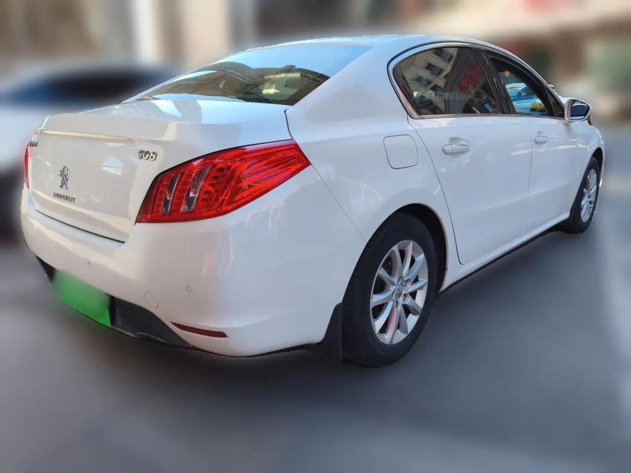 Peugeot 508 2013 2.0L 2nd Anniversary Edition with Automatic Sunroof – Classic Version — миниатюра 6