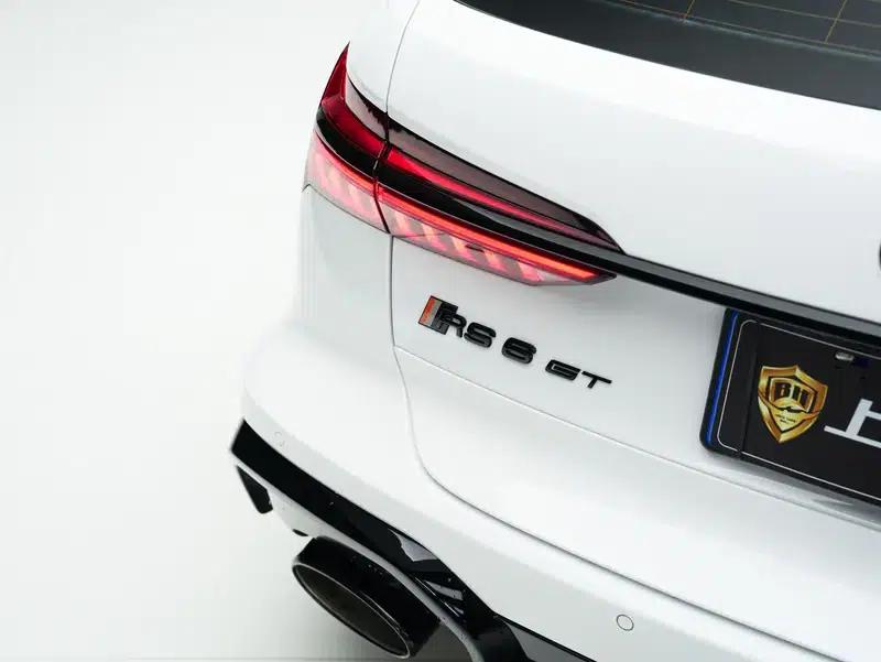 2025 Audi RS 6 Avant GT — миниатюра 16