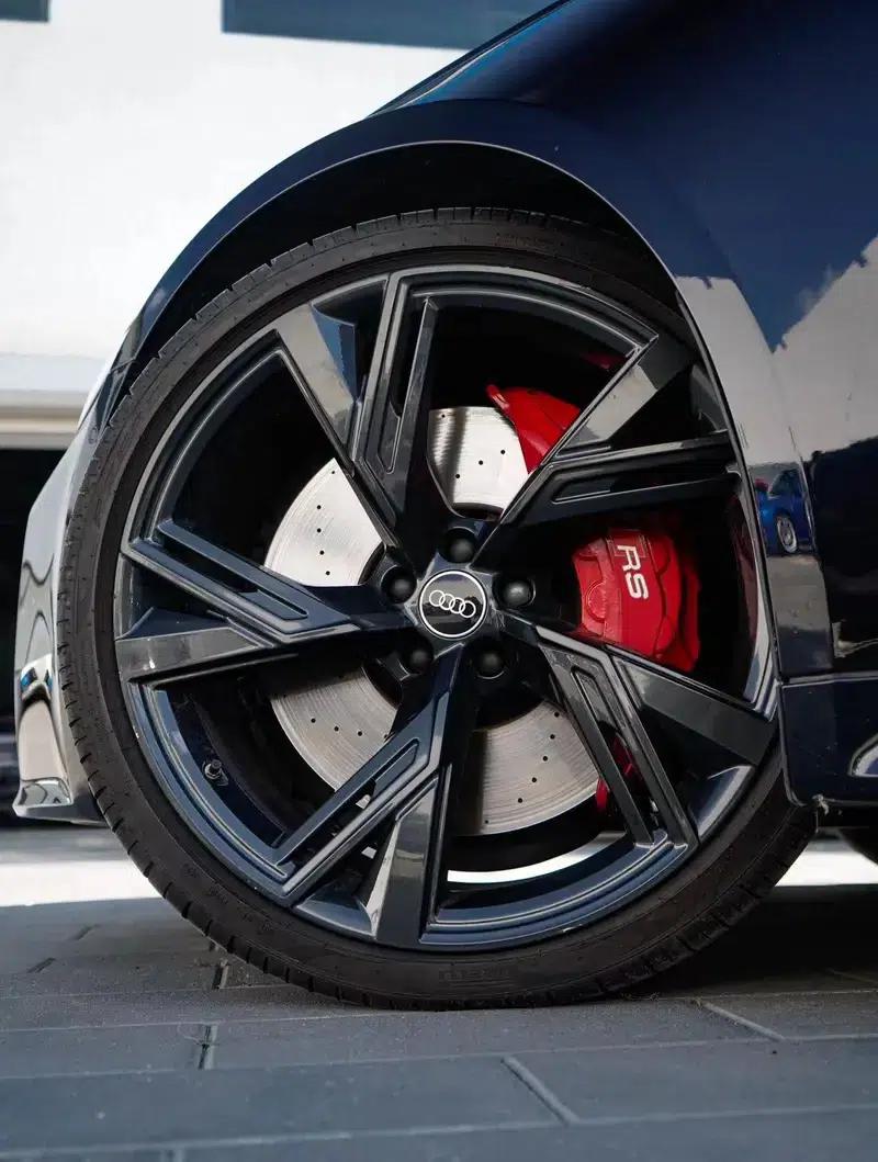2021 Audi RS 6 RS 6 4.0T Avant Premium Edition — миниатюра 10