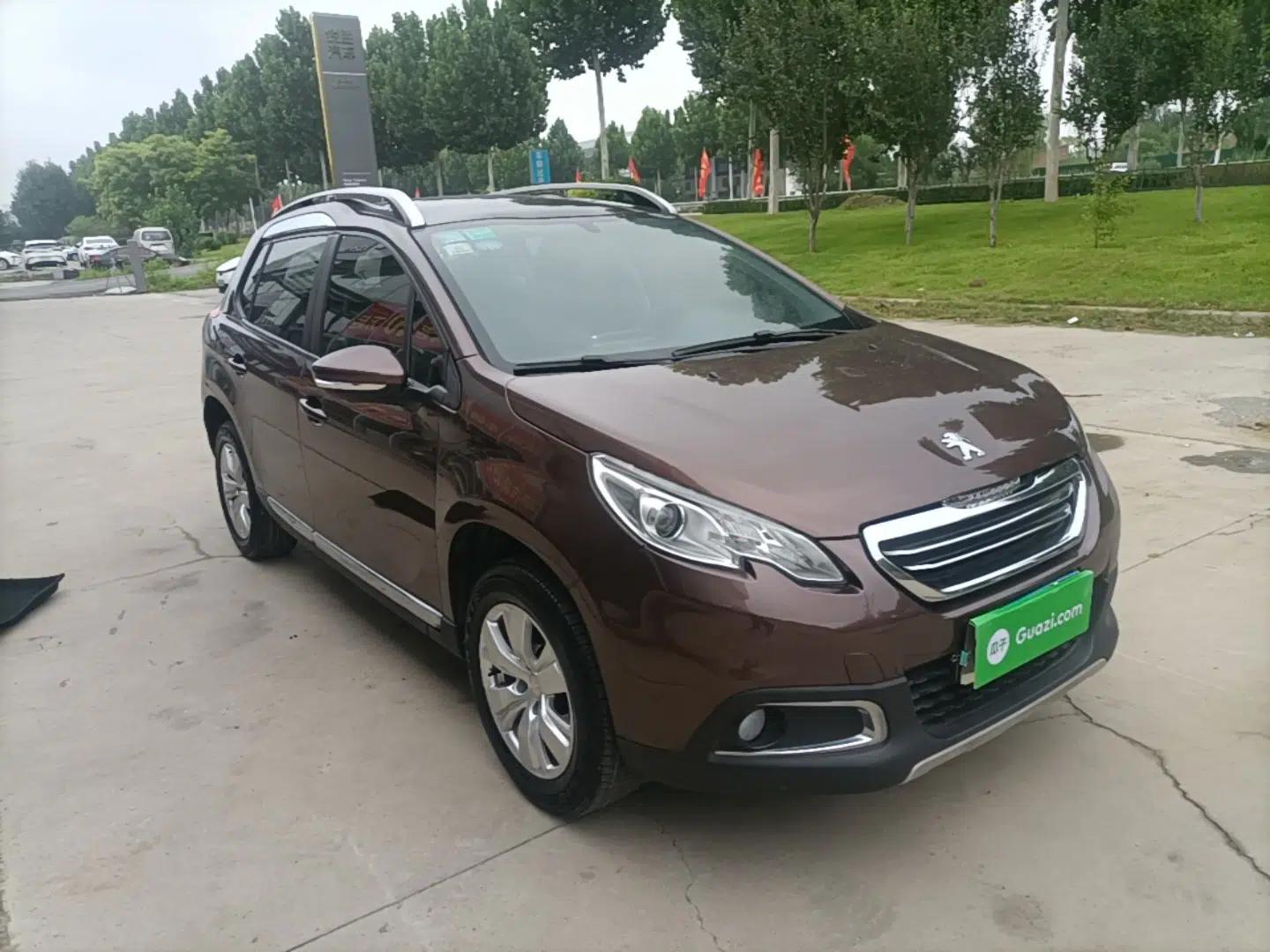 Peugeot 2008 2014 1.6L Manual Fashion Edition — миниатюра 12