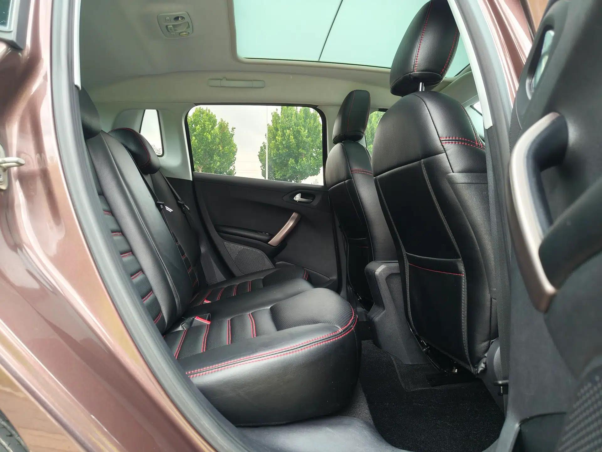 Peugeot 2008 2014 1.6L Manual Fashion Edition — миниатюра 30