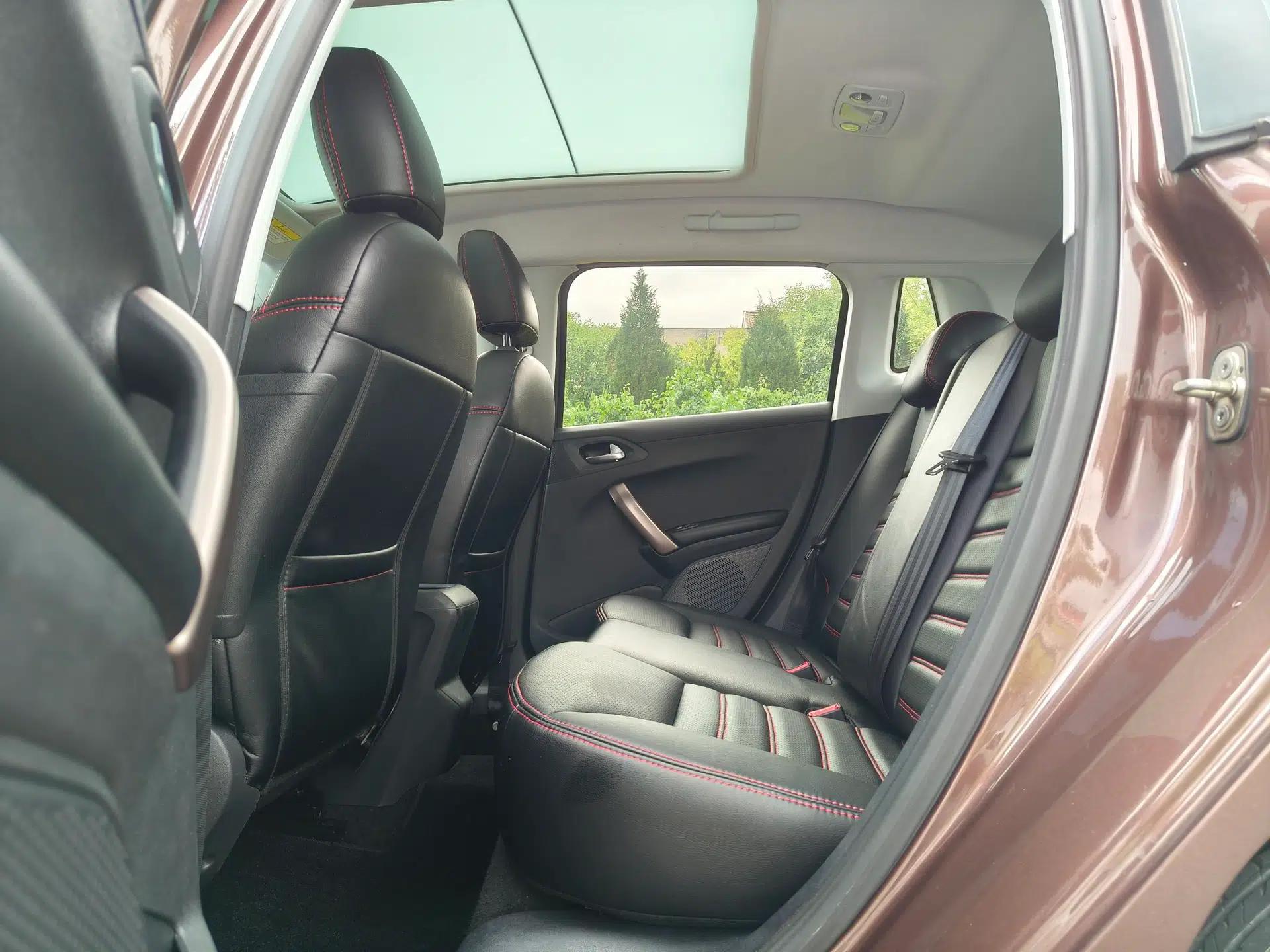 Peugeot 2008 2014 1.6L Manual Fashion Edition — миниатюра 32