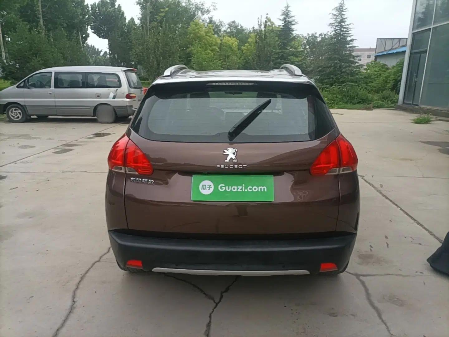 Peugeot 2008 2014 1.6L Manual Fashion Edition — миниатюра 5