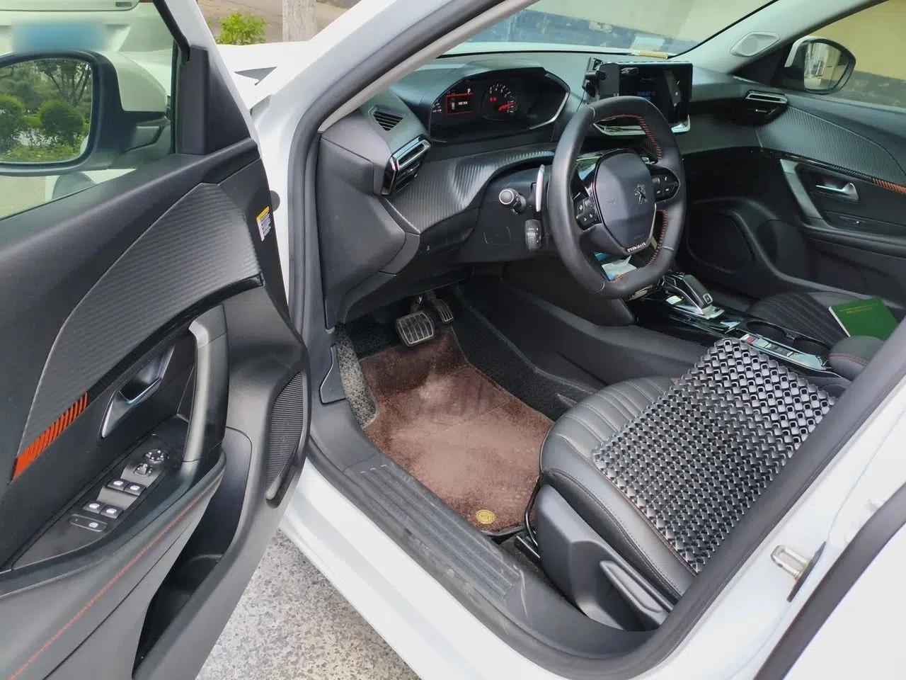 Peugeot 2008 2022 230THP THE ONE — миниатюра 16