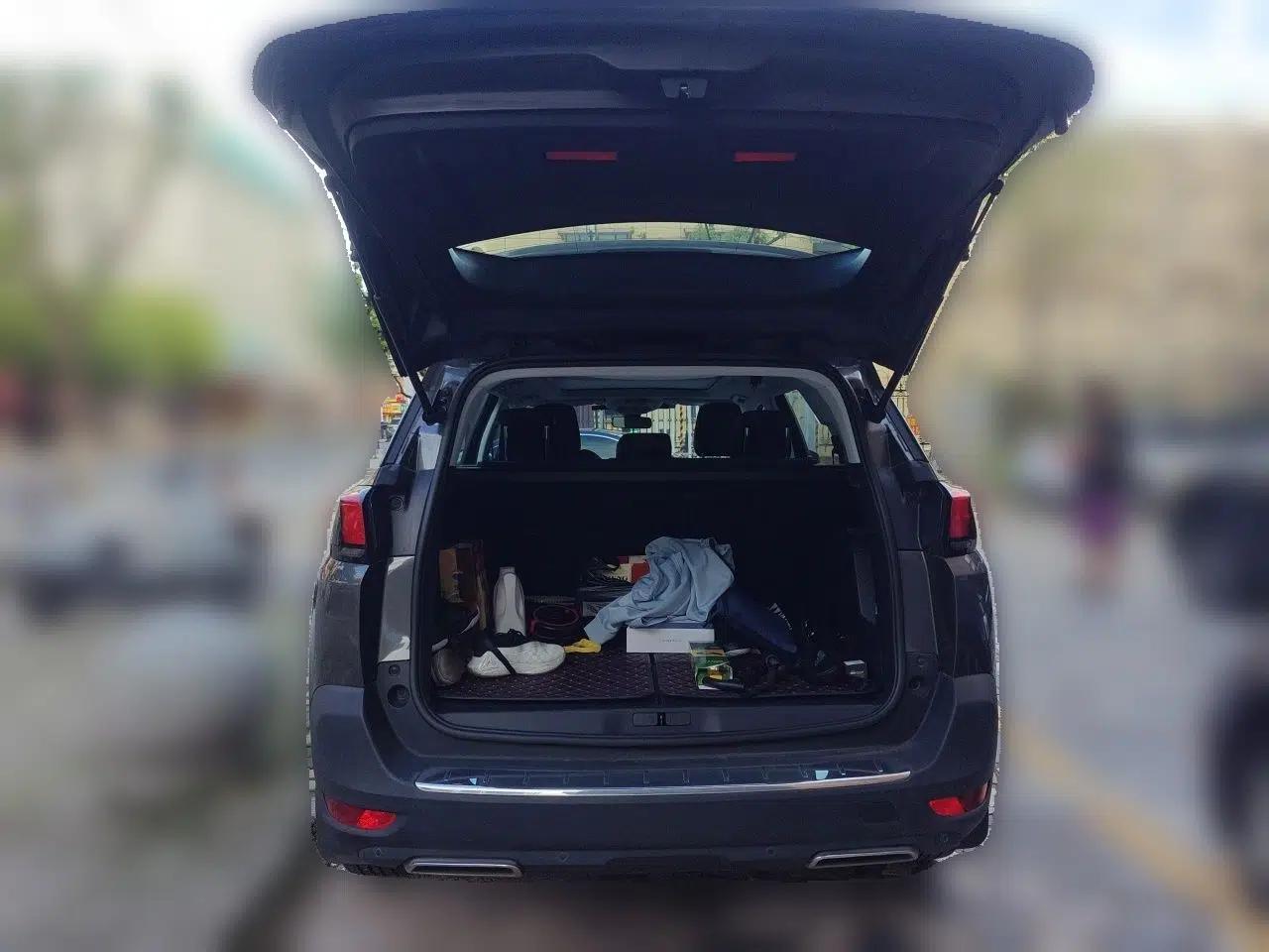 Peugeot 5008 2017 380THP 5-Seater Elite Edition — миниатюра 16