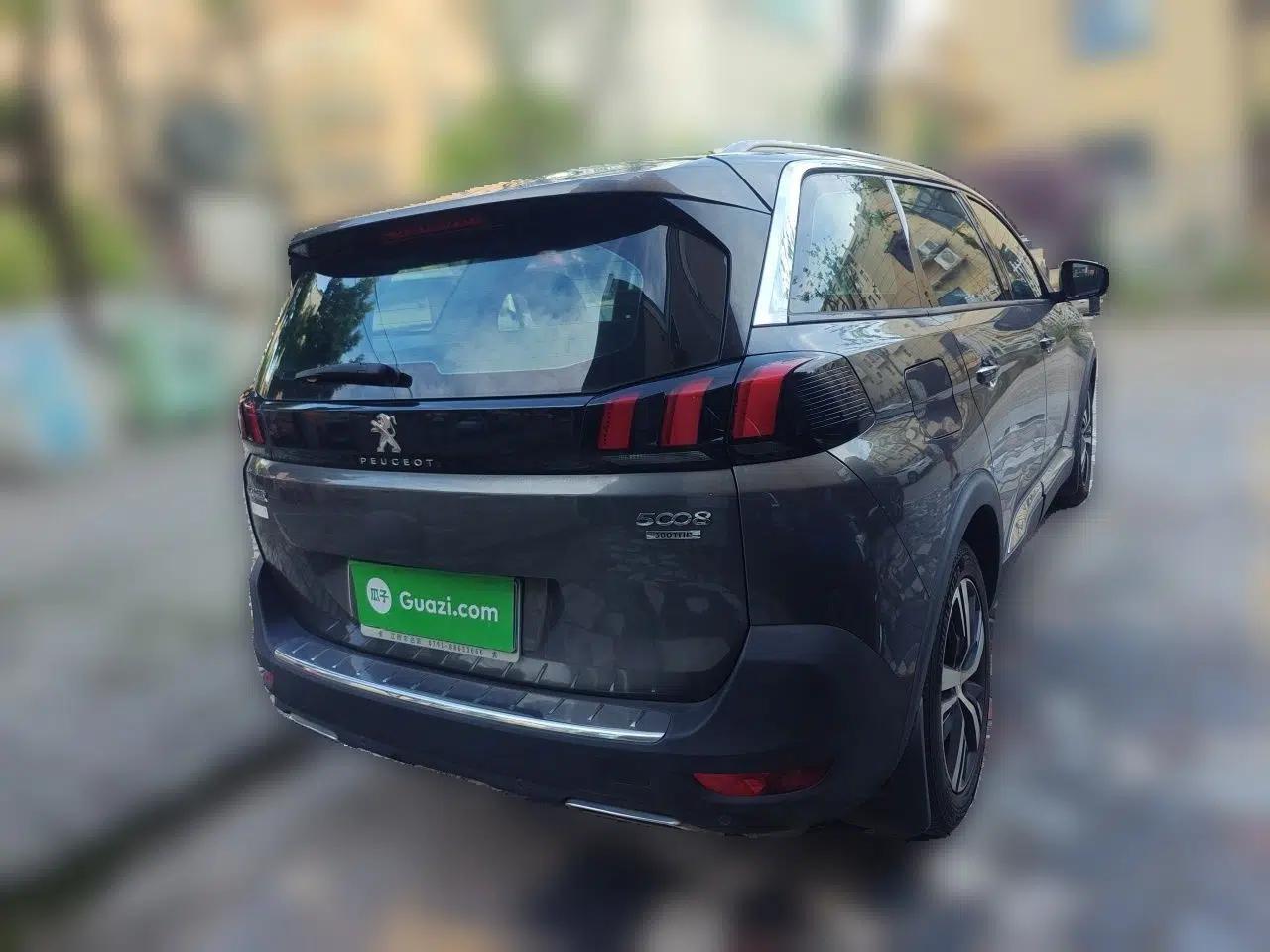Peugeot 5008 2017 380THP 5-Seater Elite Edition — миниатюра 6