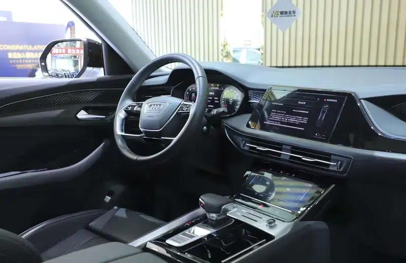 Audi Q6 2025 40TFSI quattro Commemorative Edition, Feathered Package, 7-seater — миниатюра 11