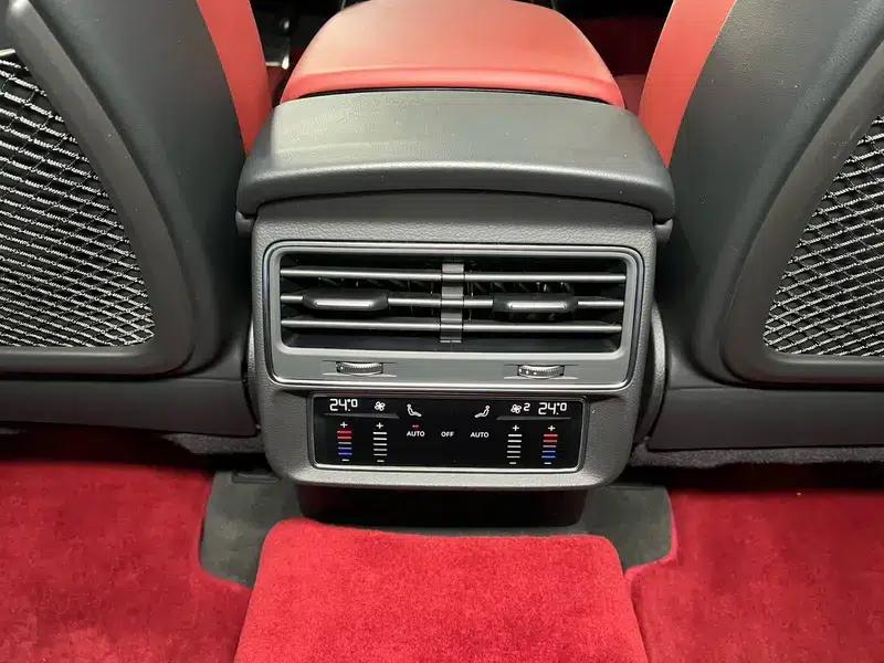 Audi SQ7 2024 4.0 TFSI — миниатюра 11