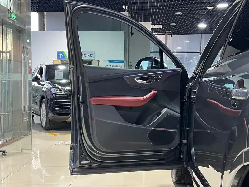 Audi SQ7 2024 4.0 TFSI — миниатюра 24