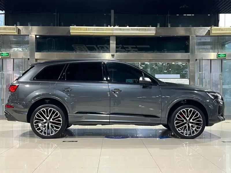 Audi SQ7 2024 4.0 TFSI — миниатюра 7