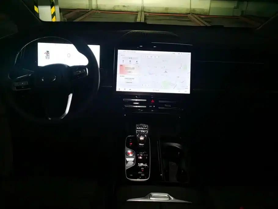 Trumpchi M8 2024 Master Series 400T Premium Edition — миниатюра 12