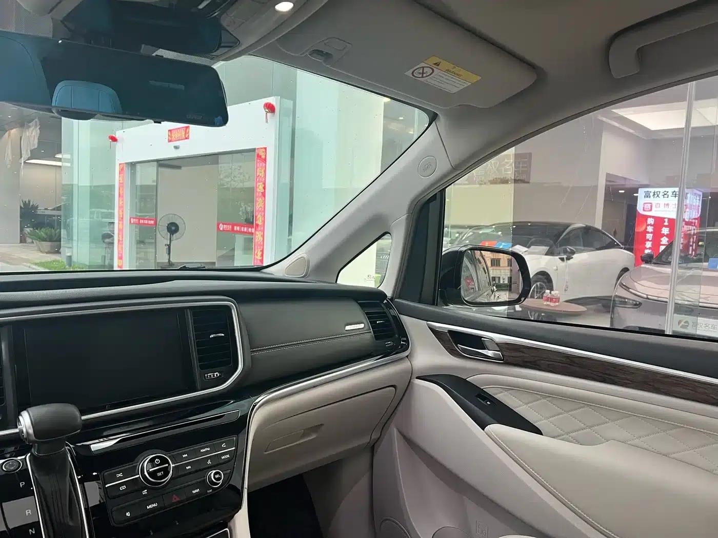Trumpchi M8 2018 320T Premium Edition — миниатюра 14