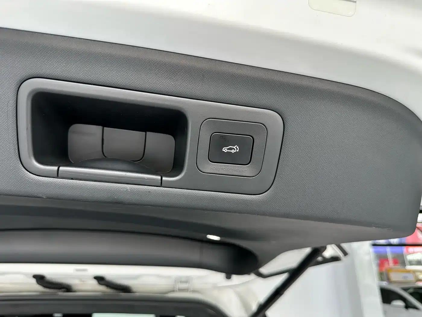 Trumpchi M8 2023 Master Series 400T Supreme Edition — миниатюра 25