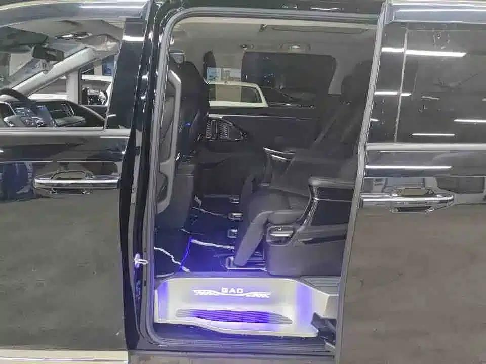 Trumpchi M8 2024 Master Series 400T Premium Edition — миниатюра 4