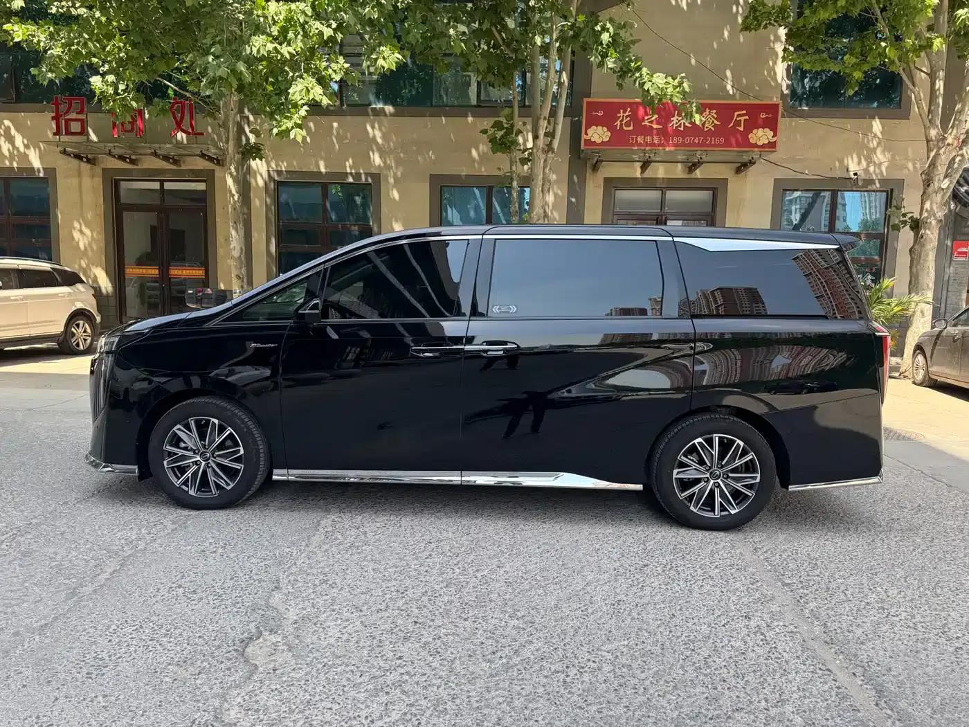 Trumpchi M8 2024 Master Series 400T Premium Edition — миниатюра 2