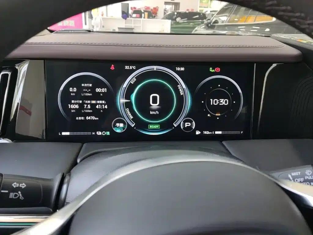 Trumpchi M8 2024 Master Series Super Hybrid Edition — миниатюра 12