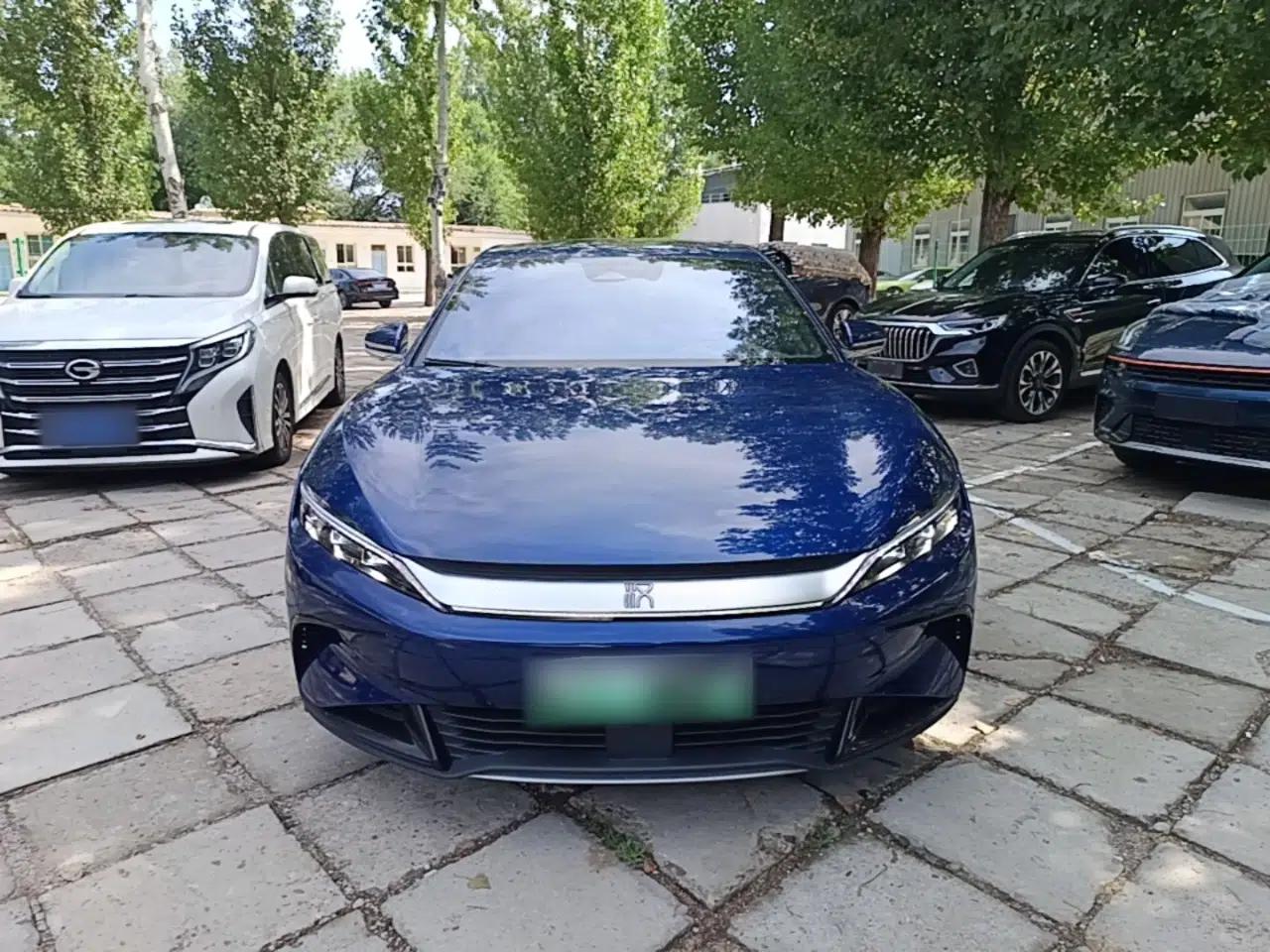 BYD Han 2022 EV Genesis Edition 715KM Front-Wheel-Drive Prestige Model — миниатюра 2