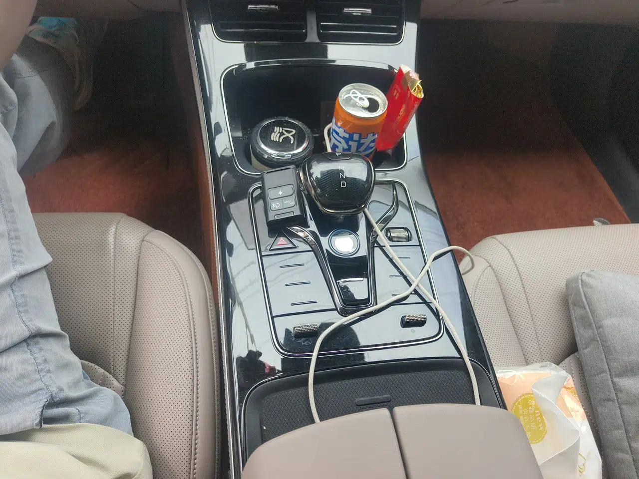 BYD Han 2025 DM-i Smart Drive 125KM Prestige Model — миниатюра 14