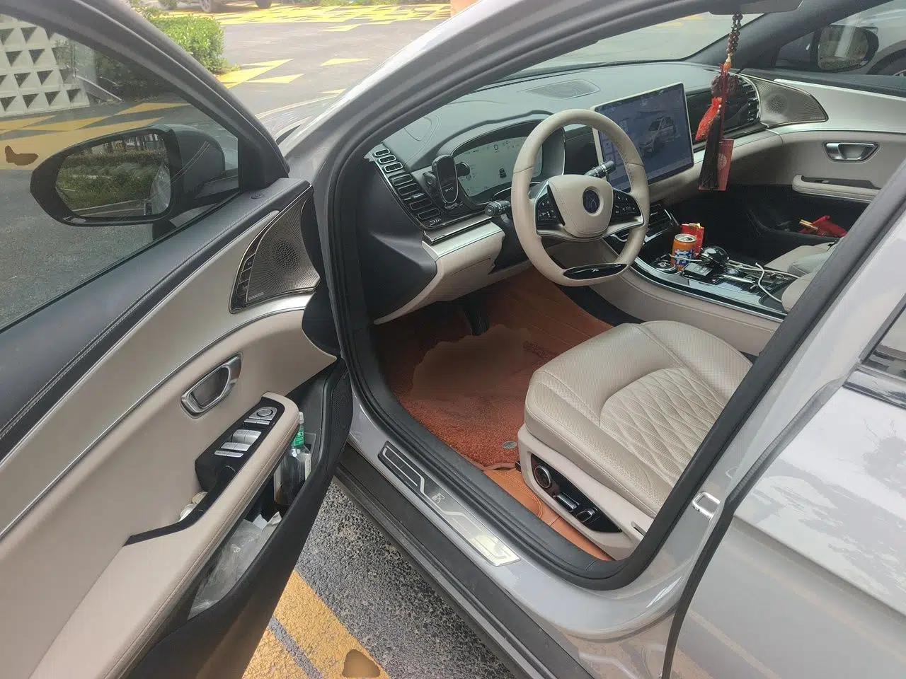 BYD Han 2025 DM-i Smart Drive 125KM Prestige Model — миниатюра 16
