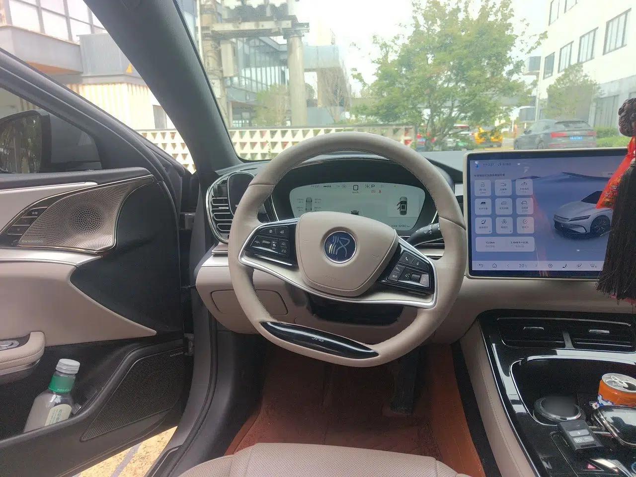 BYD Han 2025 DM-i Smart Drive 125KM Prestige Model — миниатюра 10