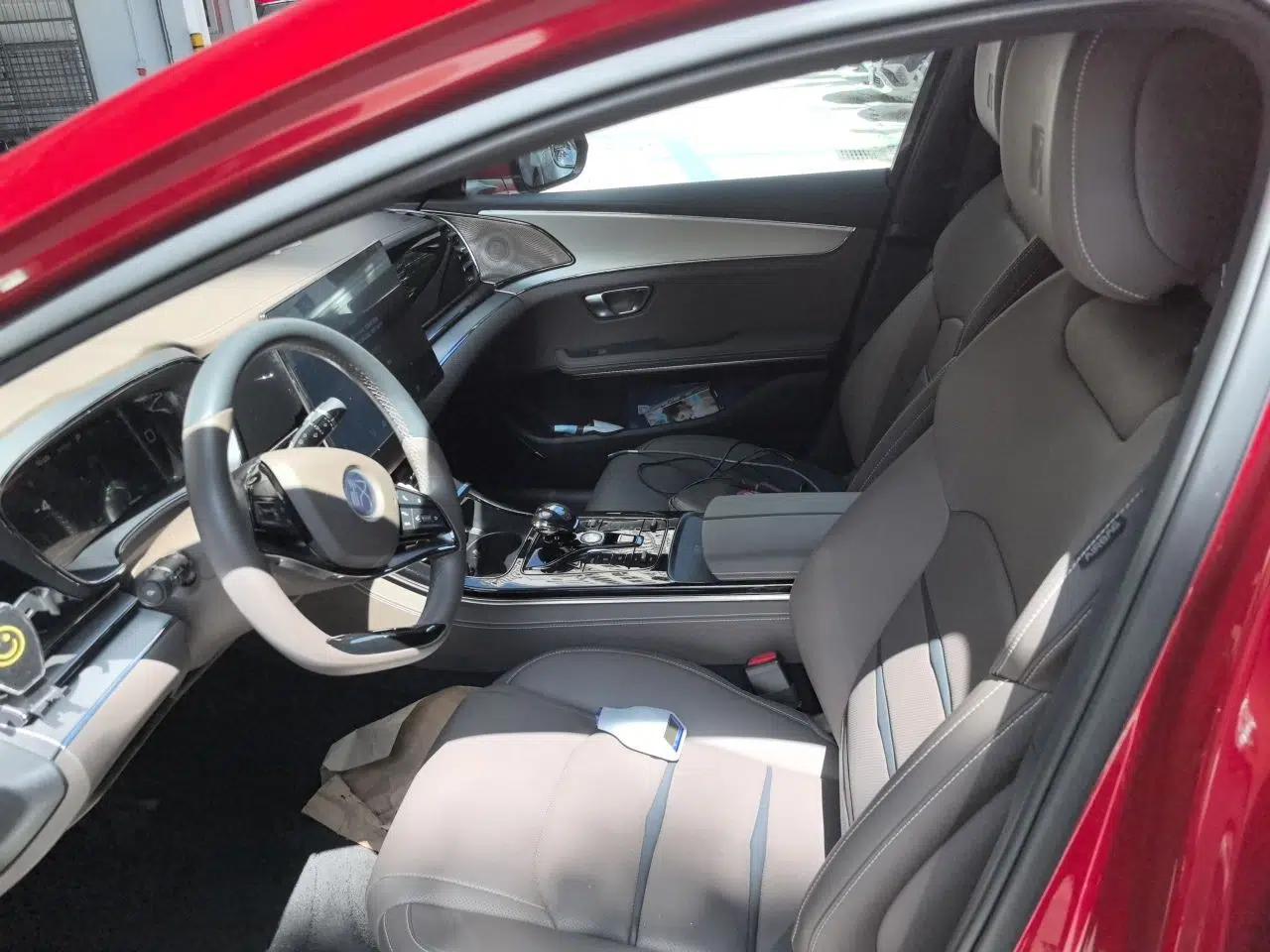 BYD Han 2020 DM Four-Wheel Drive Performance Edition Luxury Model — миниатюра 15