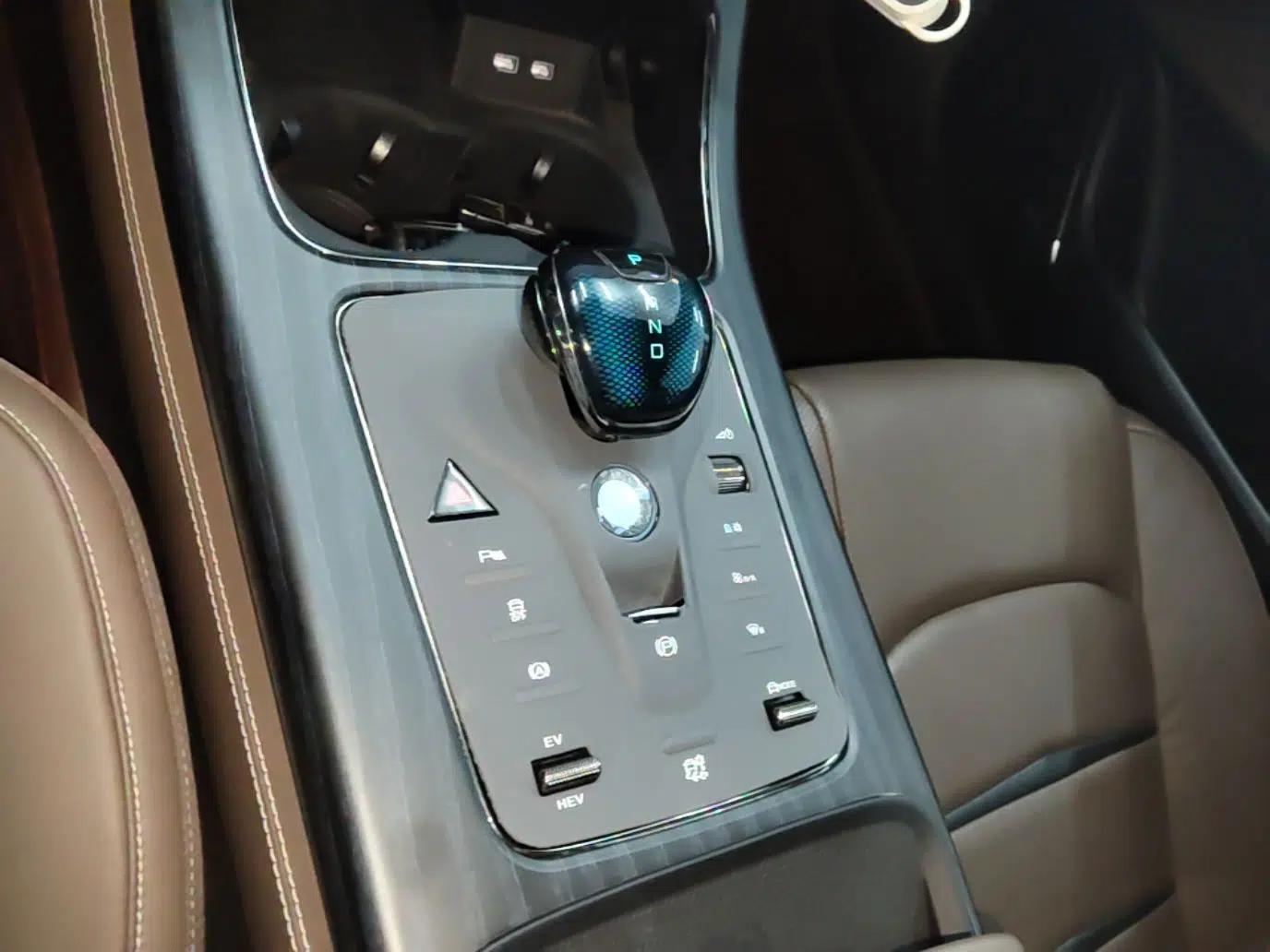 BYD Han 2020 EV Long-Range Luxury Model — миниатюра 16