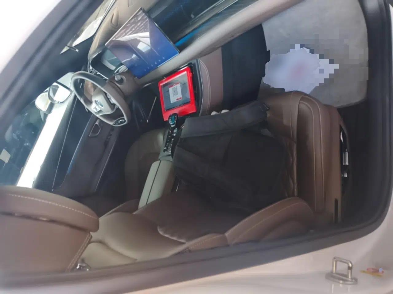 BYD Han 2020 EV Long-Range Deluxe Model — миниатюра 19