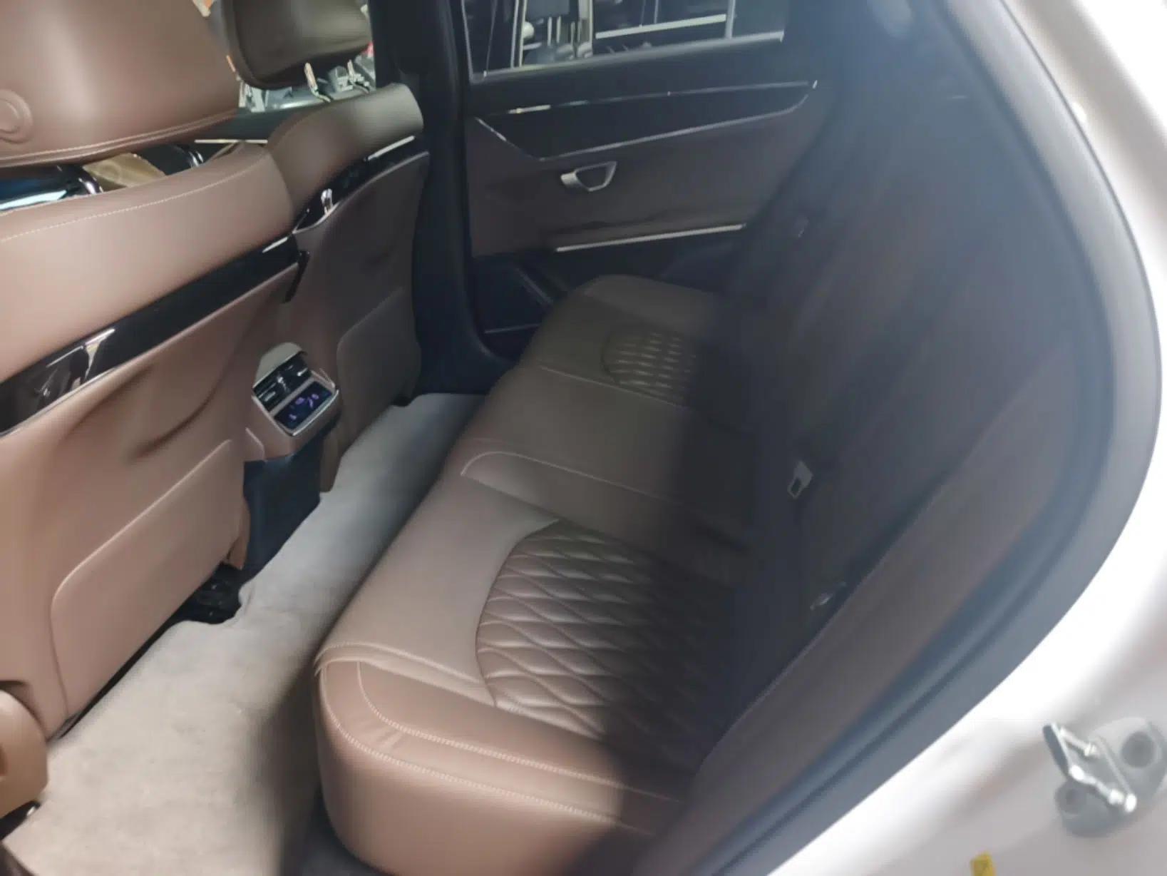 BYD Han 2020 EV Long-Range Deluxe Model — миниатюра 20