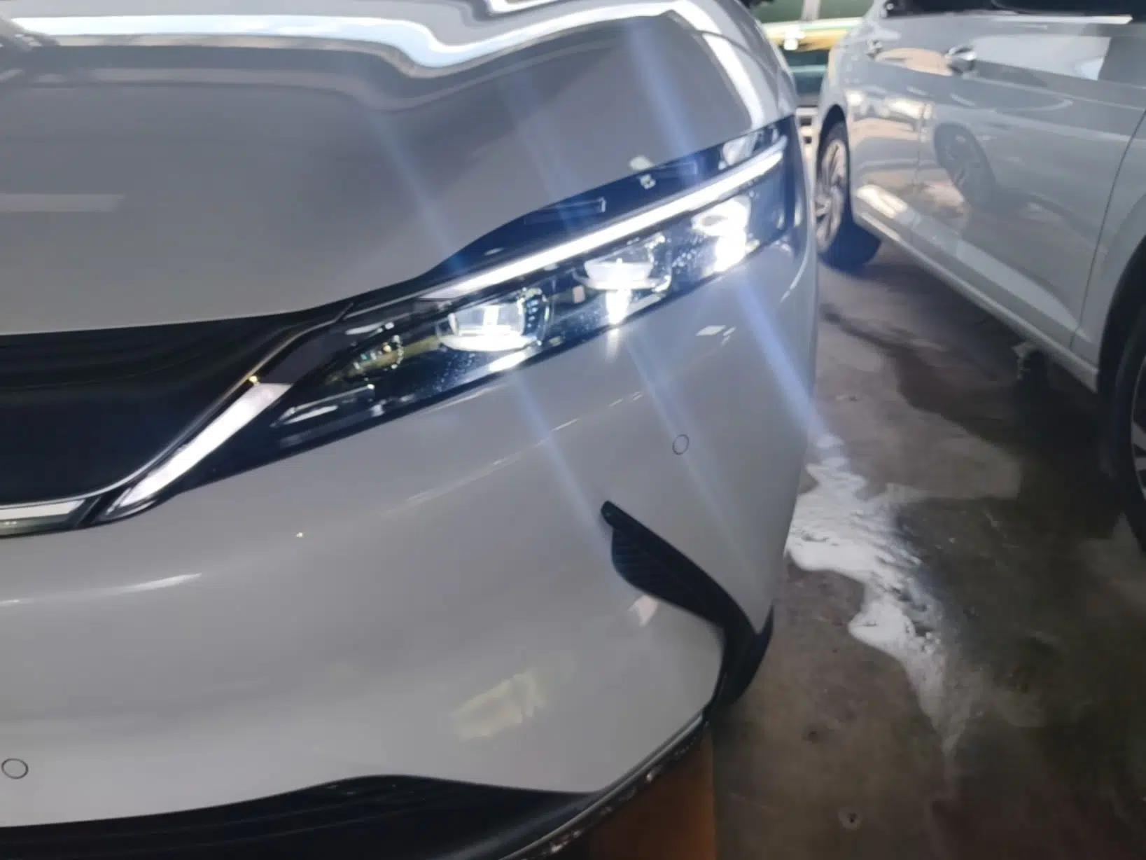 BYD Han 2020 EV Long-Range Deluxe Model — миниатюра 8