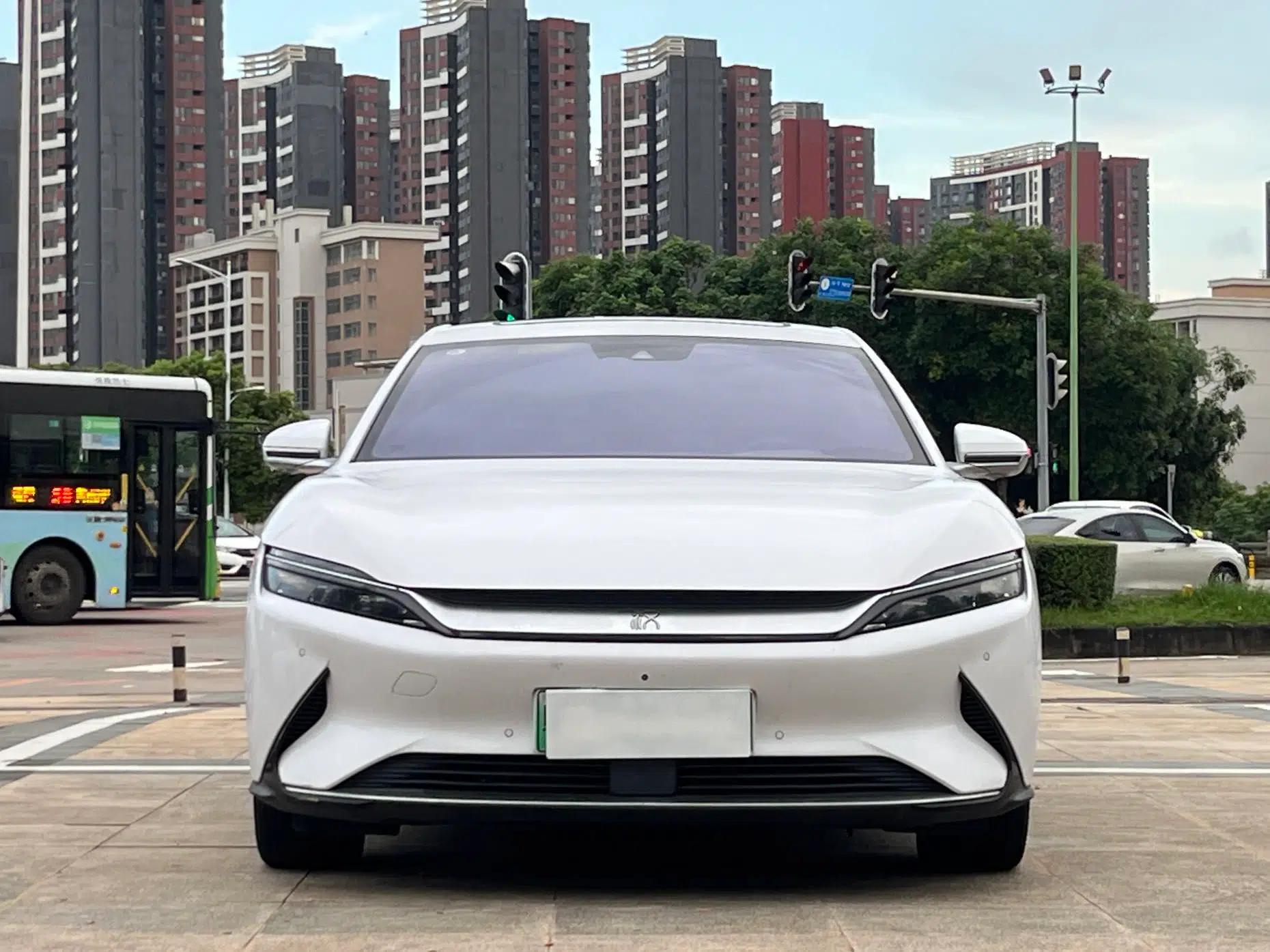 BYD Han 2020 EV Long-Range Luxury Model — миниатюра 2