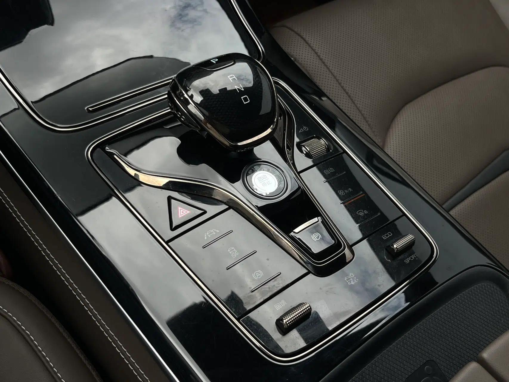 BYD Han 2020 EV Long-Range Luxury Model — миниатюра 16