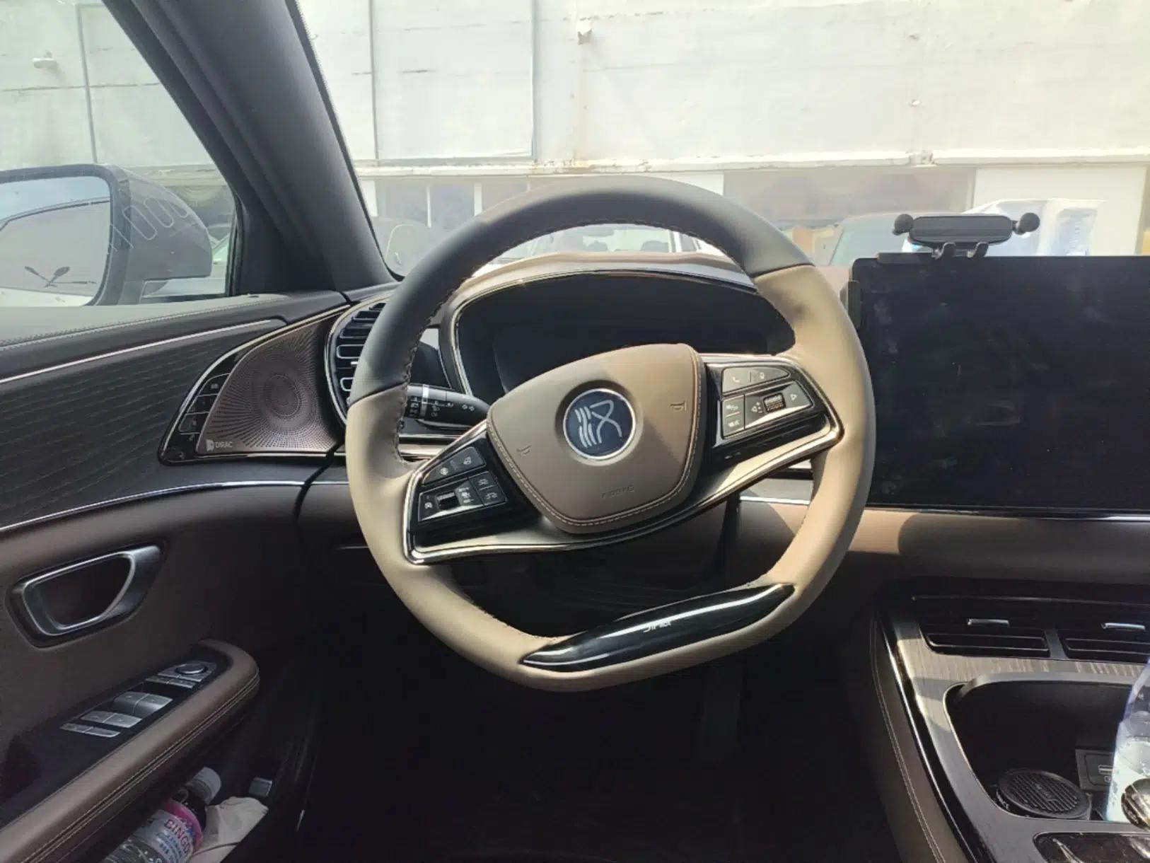 BYD Han 2020 EV Long-Range Deluxe Model — миниатюра 13