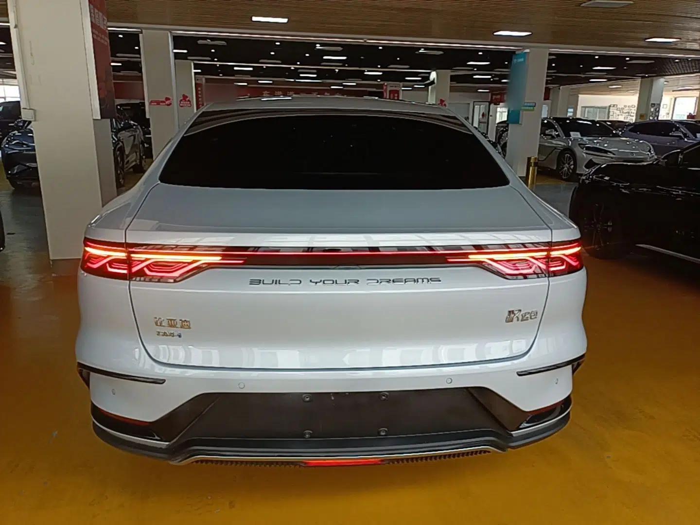 BYD Han 2024 DM-i Glory Edition 121KM Prestige Model — миниатюра 5