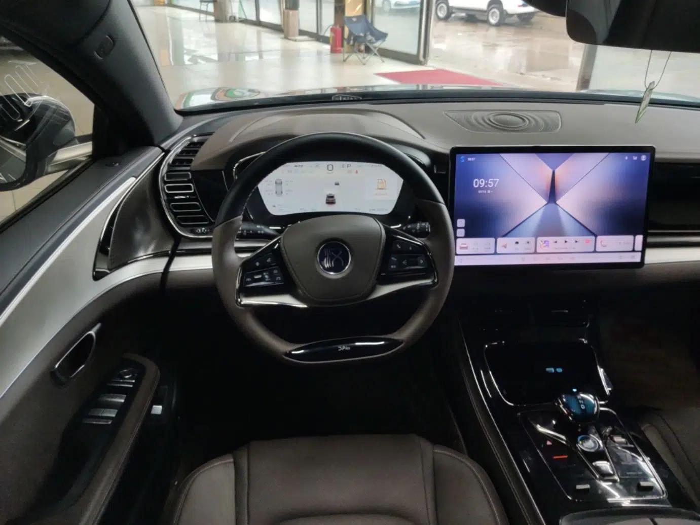 BYD Han 2025 DM-i 125KM Comfort Model — миниатюра 13