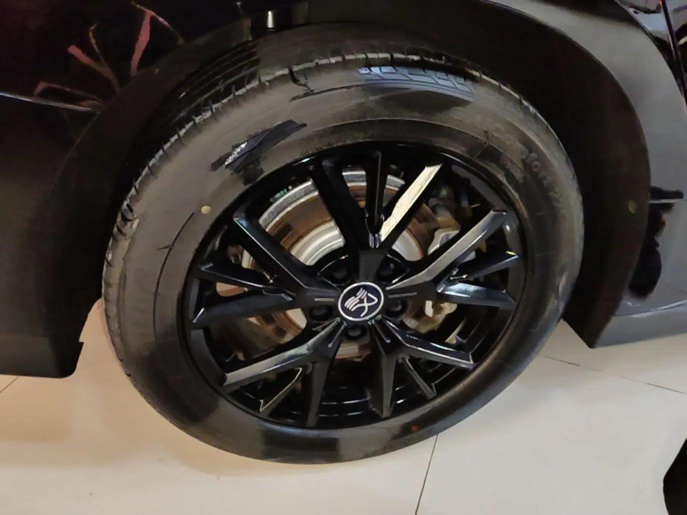 BYD Han 2025 DM-i 125KM Elite Model — миниатюра 11