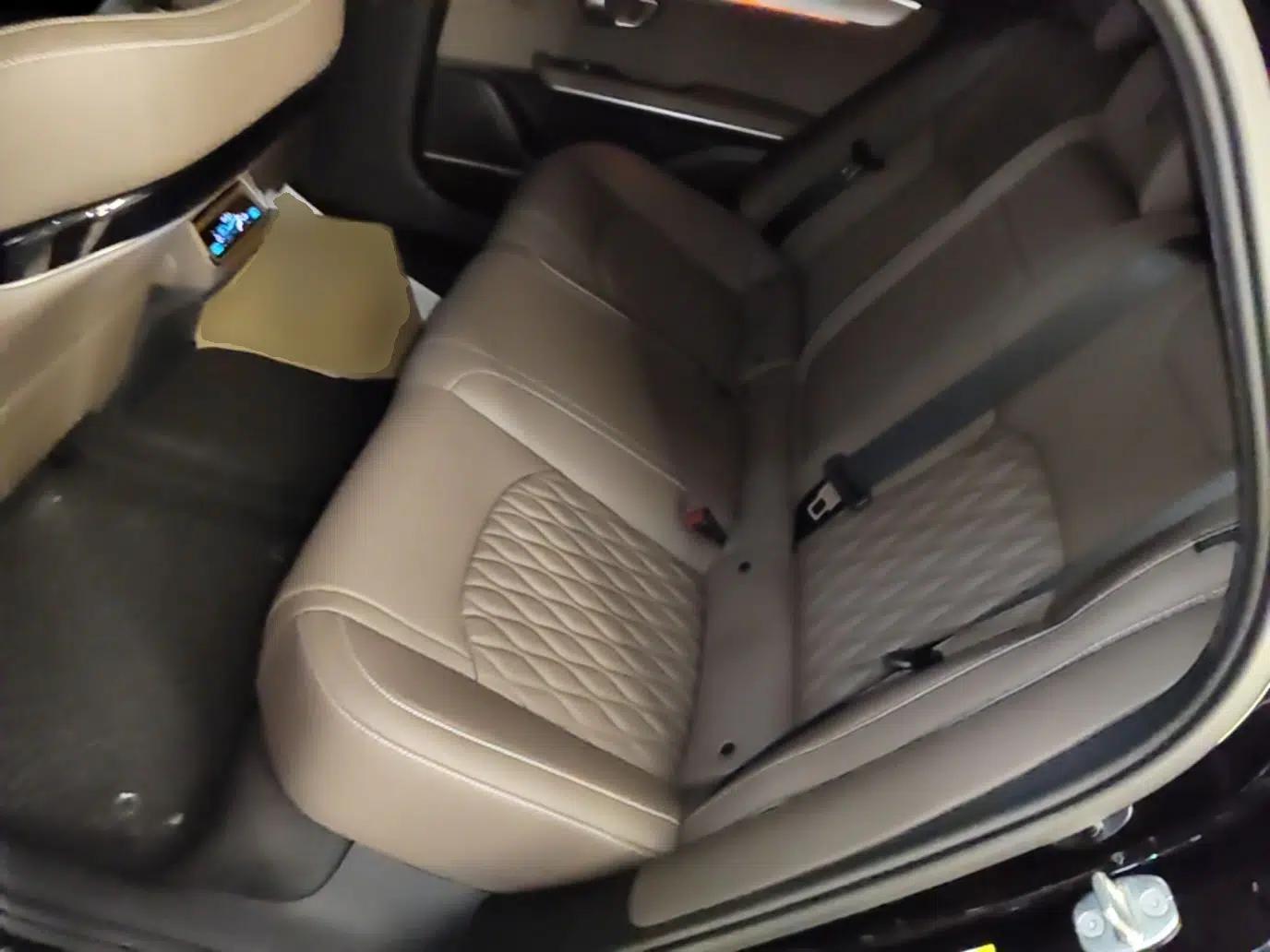 BYD Han 2025 DM-i 125KM Elite Model — миниатюра 20